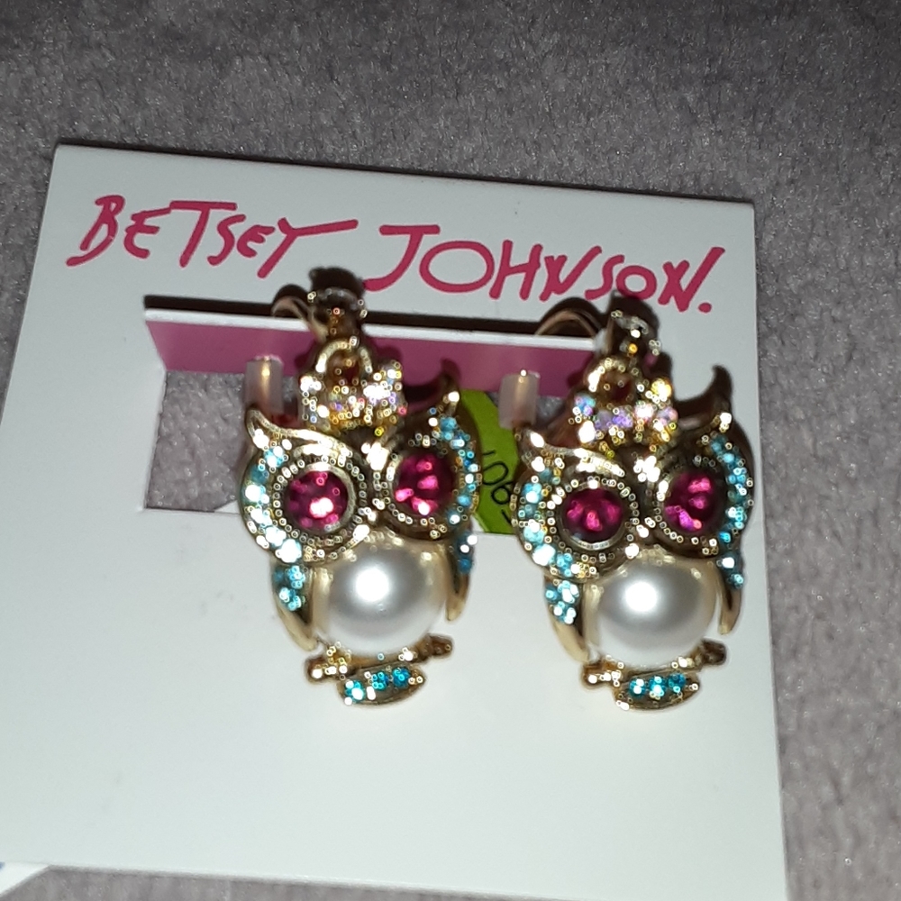 Owl ear rings New  love who who